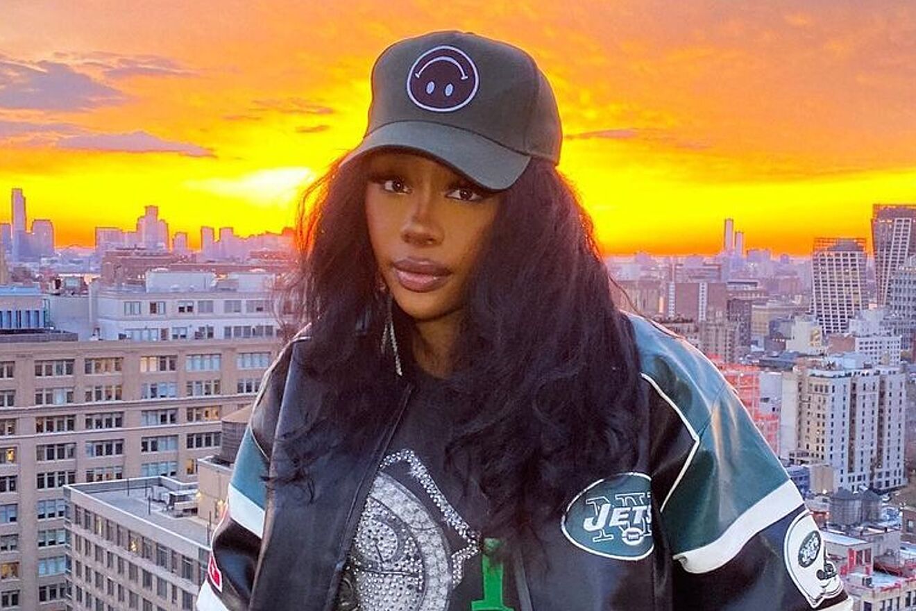 "I'M SO GRATEFUL" SZA Exclaims As She Celebrates Scoring Her First No. 1 Single