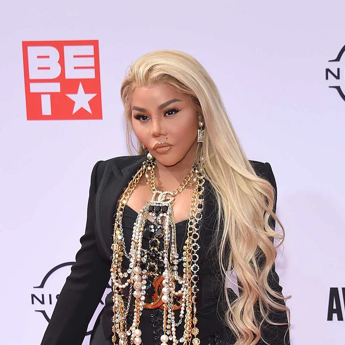 Fat Joe, Remy Ma, Sisqo, And More Brought Out By Lil Kim's Apollo Theater Show