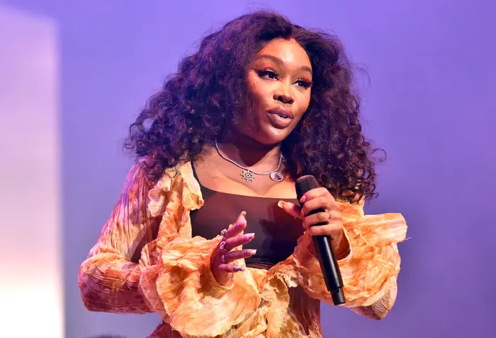 Sza's "SOS" Remains Atop The Billboard 200 Chart For A 10th Week