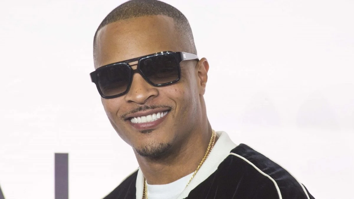 T.I. Checks Dj Who Did Not Understand Hit-Playing Assignment: 'that Ain't One Of 'em'