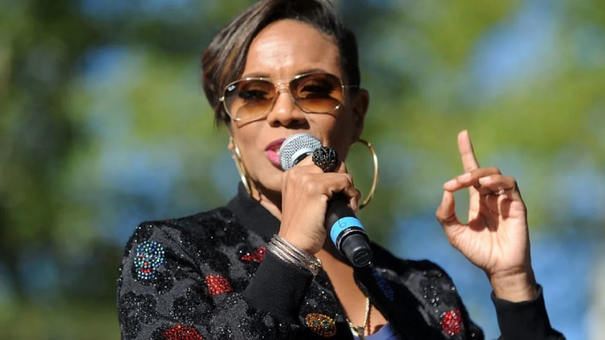 Mc Lyte On Kennedy Center's Honoring Of Hip Hop's Women: "It Feels Invigorating"