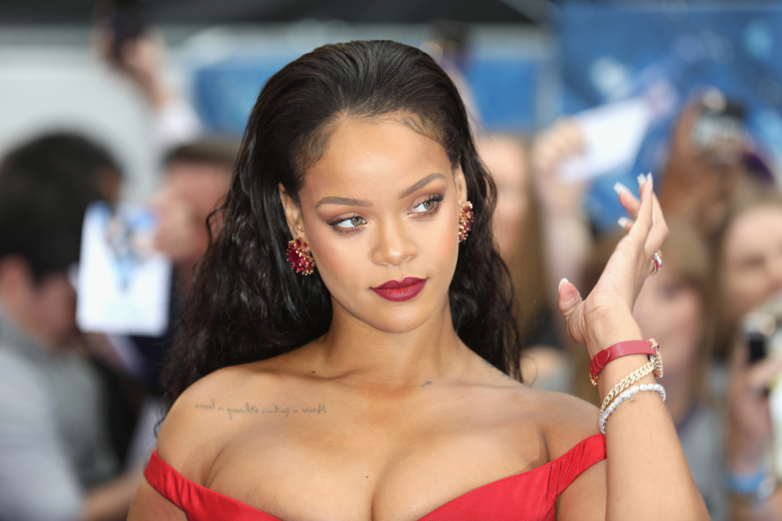 Rihanna Steps Down As Ceo Of Savage X Fenty & Appoints Successor