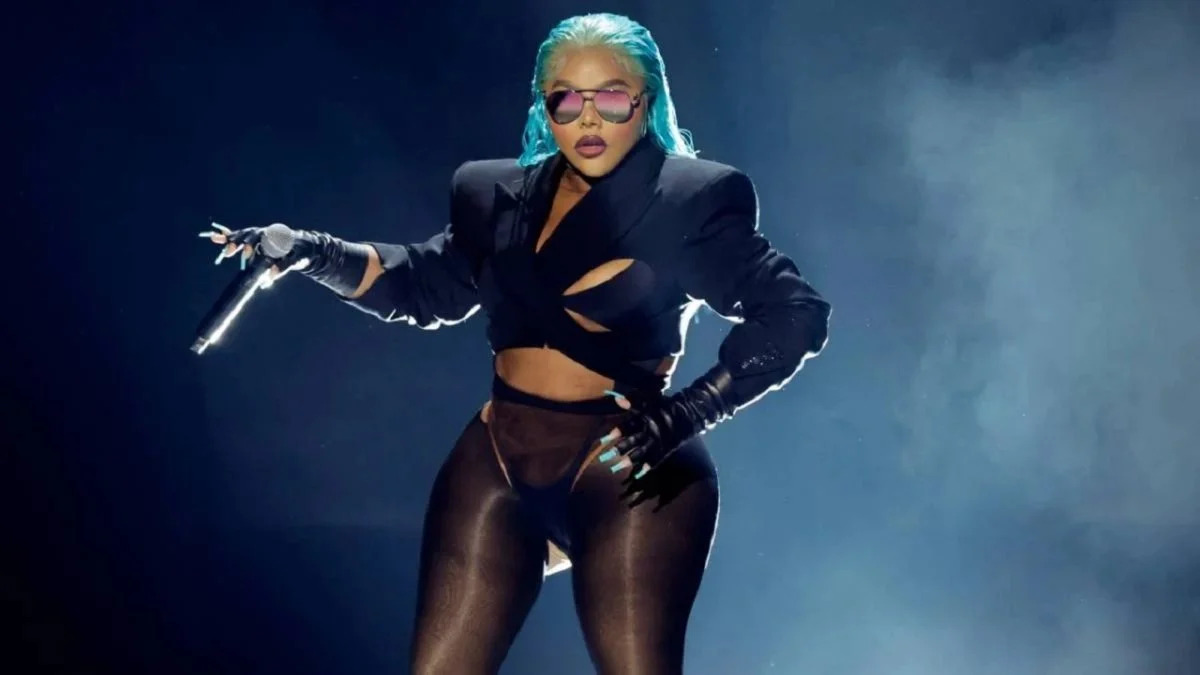 Lil Kim Unveils 'The Queen Bee' Memoir, Sharing Candid Stories and Triumphs