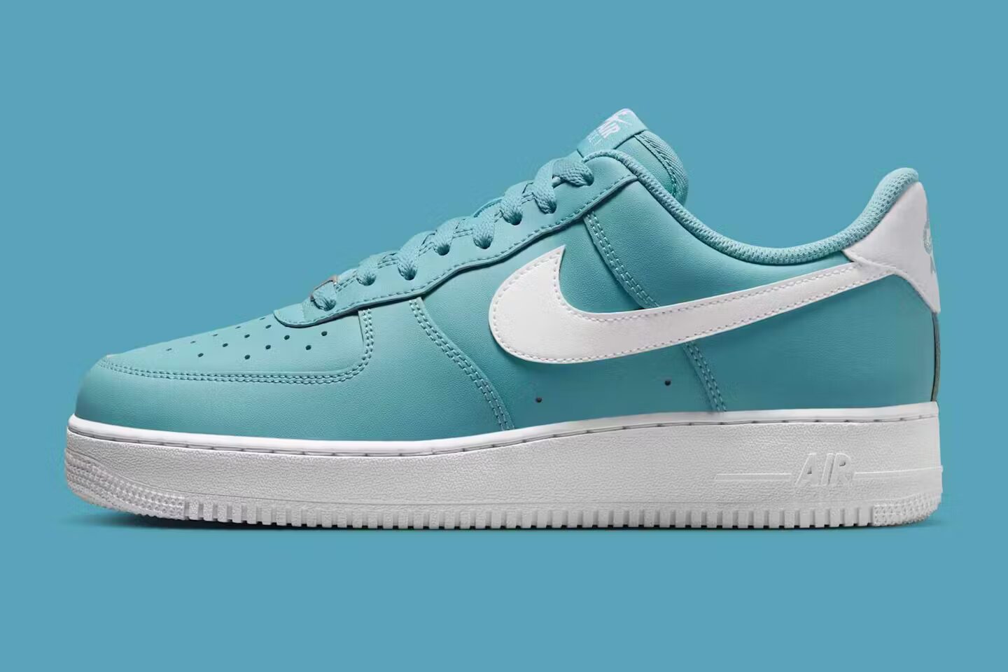 Nike’s Air Force 1 “Denim Turquoise” Offers A Faded Indigo Look.