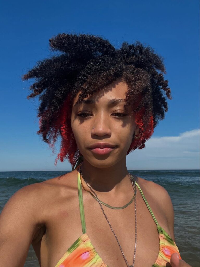 Zoe Bee Jones & Rosexpetal Announce Creative Outdoor Gathering.