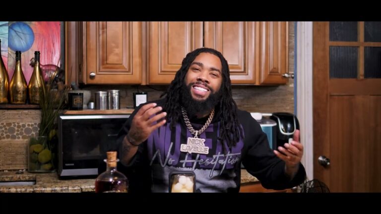 Nick Lavelle Talks Exotic Dancing, Industry Smarts & R&B Hustle on ‘Cook'N Up 215’.