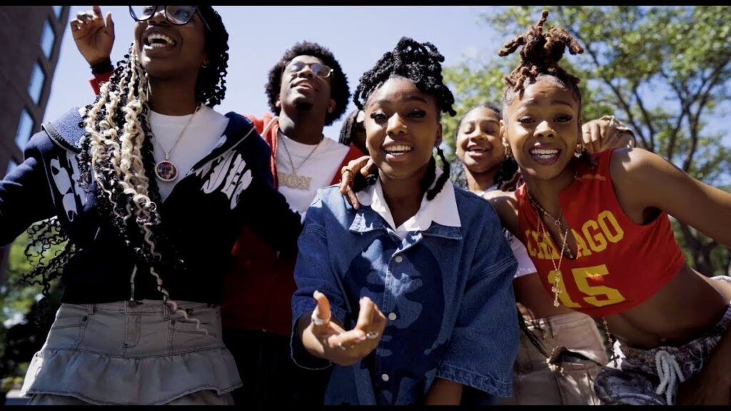 Nay Speaks Shares Live Performance Clip of “Talkin’ Bout Fashion,” Highlights Crowd Interaction.