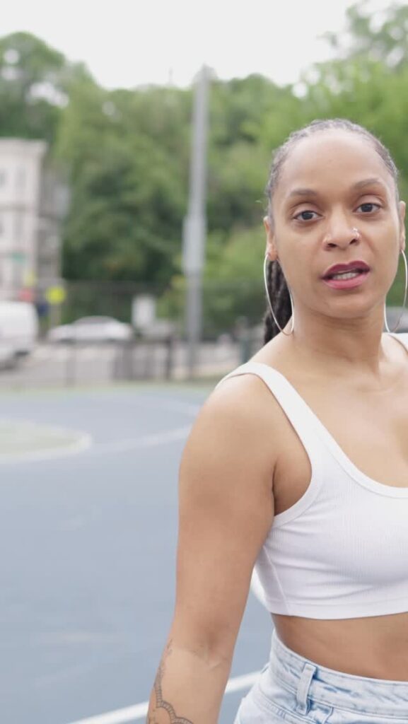Amanda Shea Unveils New Verse from “Movin On” & Hints at Full Release.