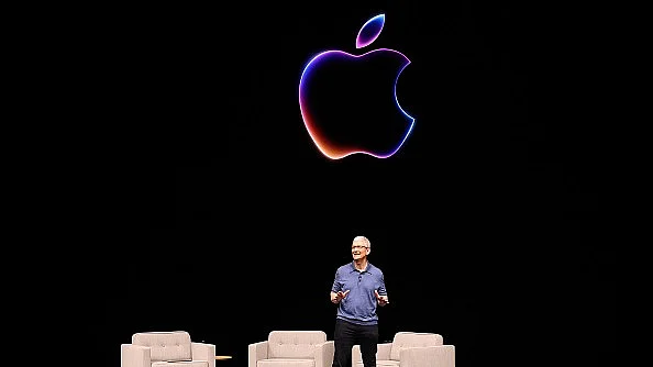 Apple Developing ChatGPT-Style “Answer Engine” Through New AKI Team.