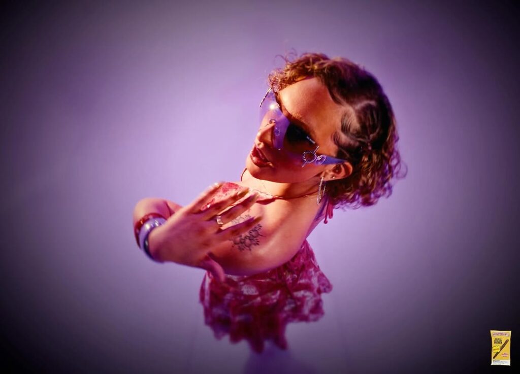 Shandelle Releases New Single “Hot & Bothered”.