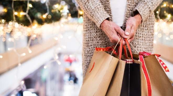 Holiday Spending to Pass $1 Trillion: Here’s How to Stay on Budget