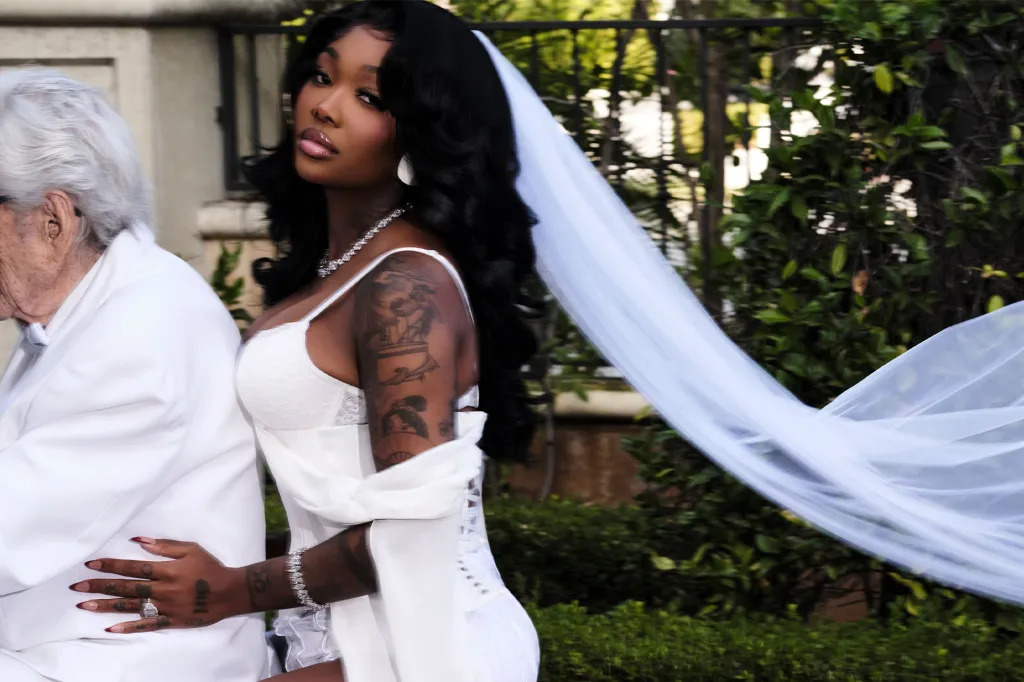 Summer Walker Drops Two New Finally Over It Deluxe Editions With Unreleased Tracks