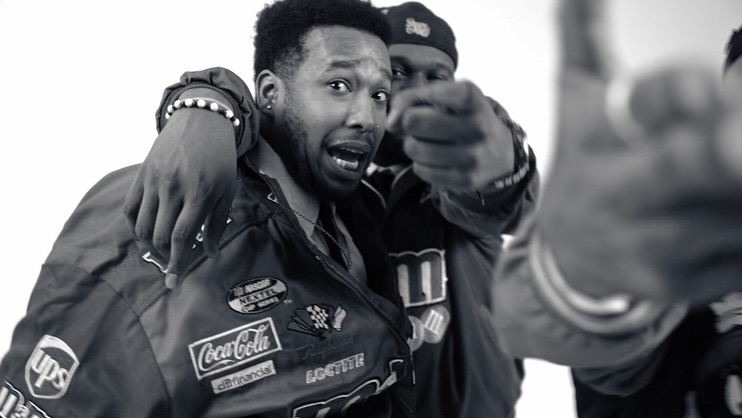 AROLD Releases New Single and Visual “SUMTHIN’” Featuring Clyde Black and Notebook P.